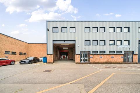 Industrial unit to rent, London W3