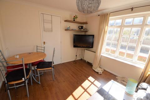 1 bedroom flat to rent, Sopwith Avenue, Chessington, Surrey. KT9
