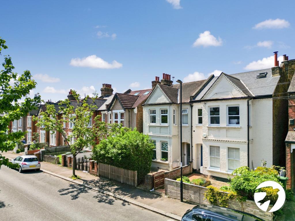 Elsinore Road, London, SE23 1 bed flat £1,750 pcm (£404 pw)
