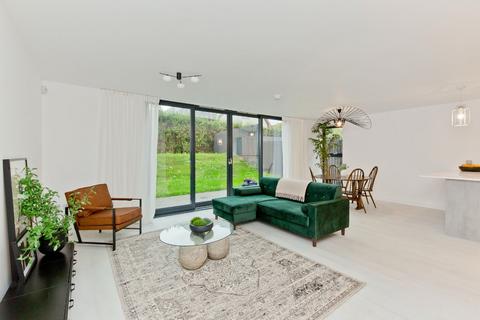 2 bedroom apartment for sale, The Old Bowling Green,  McGlashan Garden, Crieff, Perthshire, PH7