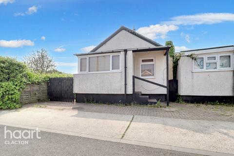2 bedroom detached bungalow for sale, Sunbeam Avenue, Clacton-On-Sea