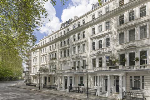 2 bedroom apartment for sale, Cornwall Gardens, South Kensington, London SW7