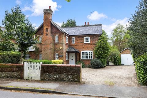 4 bedroom link detached house for sale, Alms Heath, Ockham, Woking, Surrey, GU23