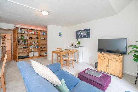 2 bedroom apartment for sale, Mayfield Road, London, Haringey, N8