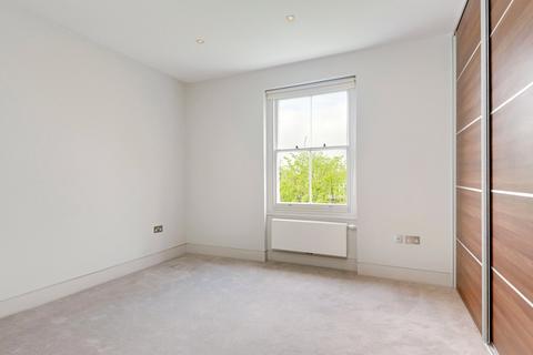 2 bedroom apartment for sale, Netherhall Gardens, London
