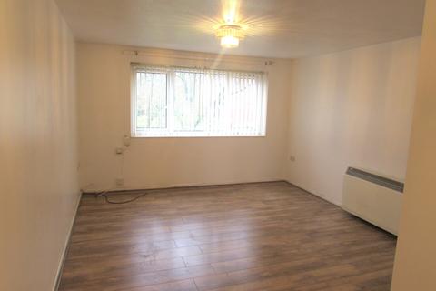2 bedroom flat to rent, Hawkins Close, Harrow, Middlesex HA1