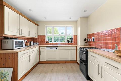 5 bedroom detached house for sale, Defford Close, Wokingham RG41