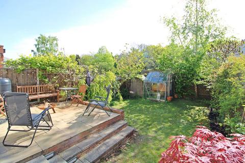 107 Monks Orchard Road, Beckenham, BR3 3BJ