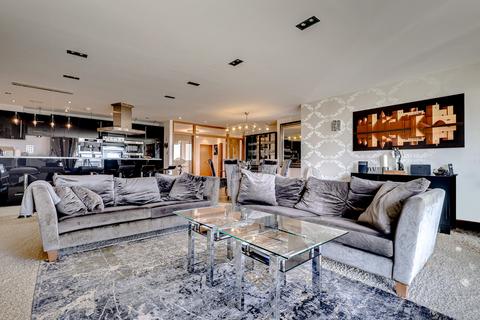 2 bedroom apartment for sale, Chalkwell SS0