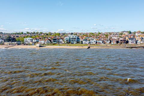 undefined, Chalkwell SS0