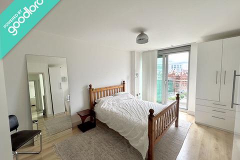 2 bedroom penthouse to rent, Watson Street, Manchester, M3 4EE