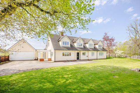 4 bedroom detached house for sale, Forest Hall Road, Stansted, Essex, CM24