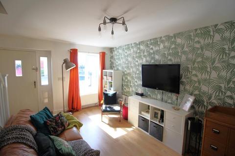 2 bedroom semi-detached house to rent, Prince Charlie Street, Oldham, OL1