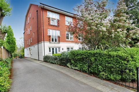 2 bedroom apartment to rent, 21 Lovelace Road, Surbiton KT6