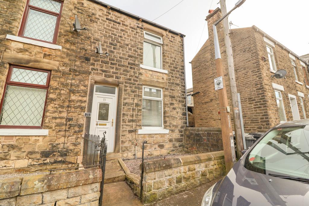 Queen Street, Glossop SK13 2 bed end of terrace house for sale £159,950