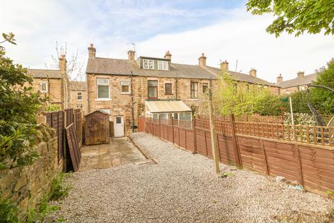 2 bedroom end of terrace house for sale, Queen Street, Glossop SK13