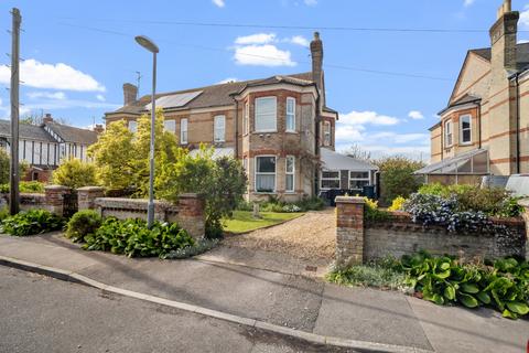 Weymouth - 6 bedroom semi-detached house for sale