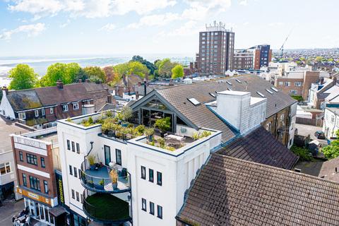 4 bedroom penthouse for sale, Leigh-on-sea SS9