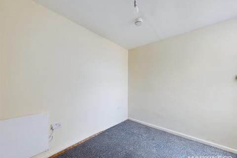 2 bedroom apartment to rent, Central Drive, Blackpool FY1
