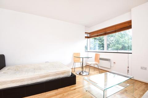 1 bedroom apartment to rent, Sudbrooke Road London SW12