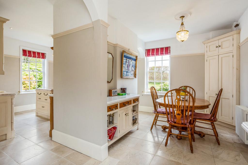 Breakfast Room
