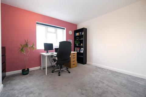 43 Kevington Drive, Orpington, BR5 2NT