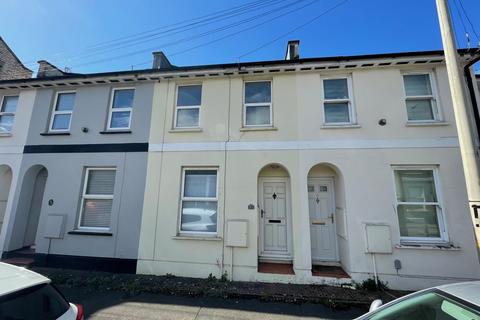 3 bedroom terraced house to rent, Granville Street, Cheltenham