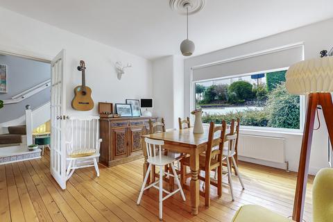 32 Keystone Quadrant, Milngavie, Glasgow, G62 6LW