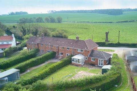 4 bedroom end of terrace house for sale, Scorer Row, Burwell LN11 8PP