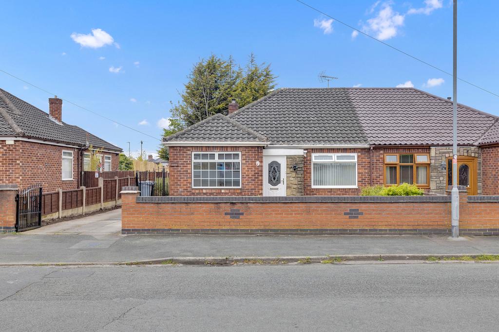 Lingfield Drive, Crewe 3 bed semidetached bungalow for sale £200,000