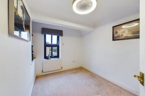 4 Bromwich Drive, Lichfield, WS13 8SD