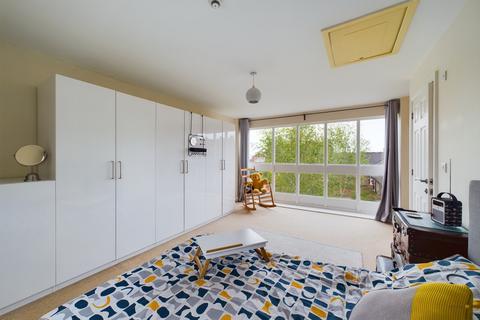 Hemlocks Barn Chestnut Drive, Burton-on-trent, DE13 0UA