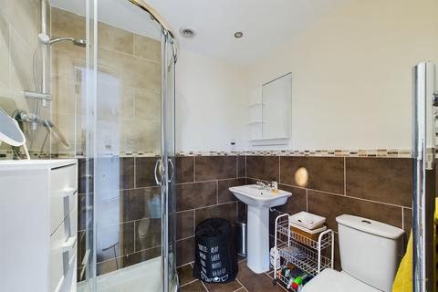 Hemlocks Barn Chestnut Drive, Burton-on-trent, DE13 0UA