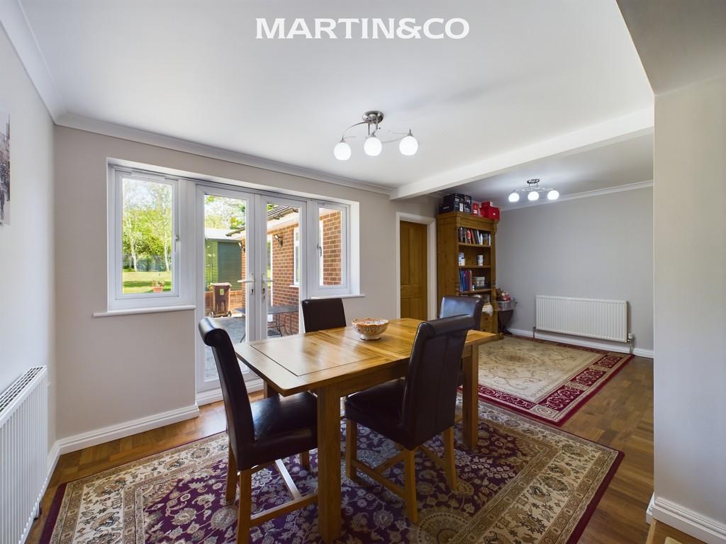 Arthur Road, Wokingham 7 bed detached house for sale £1,350,000