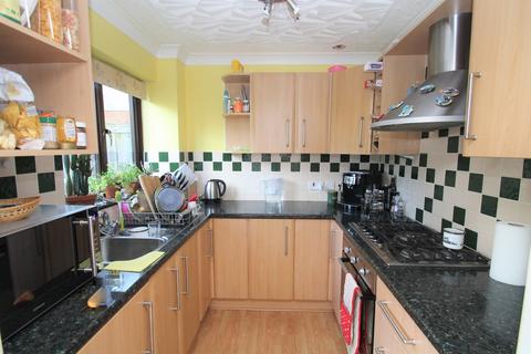 2 bedroom semi-detached house to rent, Redwing Drive, Plymouth PL6