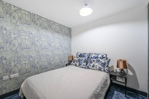 1 bedroom flat for sale, Adriatic Apartments, Royal Docks, London, E16