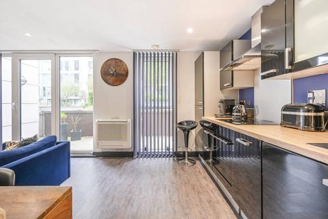 1 bedroom flat for sale, Adriatic Apartments, Royal Docks, London, E16