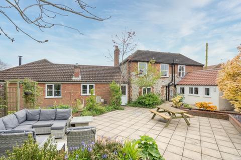 4 bedroom detached house for sale, Martham