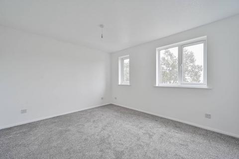 1 bedroom flat for sale, Connell Court, New Cross, London, SE14