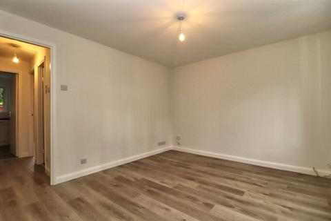 1 bedroom maisonette for sale, Knaphill, Woking GU21