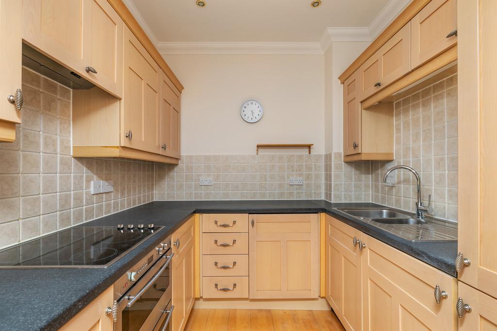 Belgarum - 11 The Firs, Stockbridge Road SO22 6 BD-