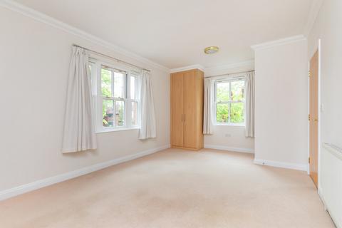 2 bedroom end of terrace house to rent, The Firs, Stockbridge Road, SO22