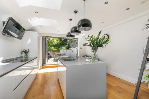 10 Elm Road, Winchester, SO22 5AG