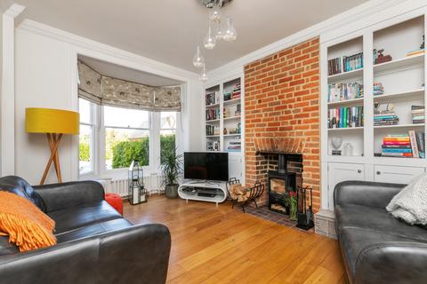 10 Elm Road, Winchester, SO22 5AG