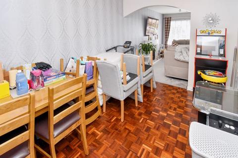 67 Arden Grove, Kilsyth, Glasgow, G65 9LZ