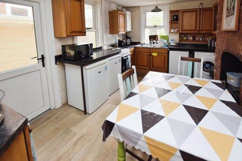 3 bedroom terraced house for sale, Manston Road, Mount Pleasant, Exeter