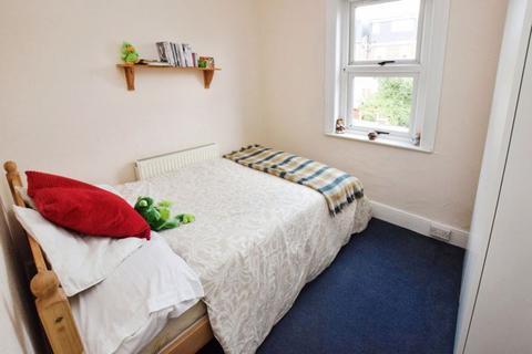 43 Manston Road, Exeter, EX1 2QA