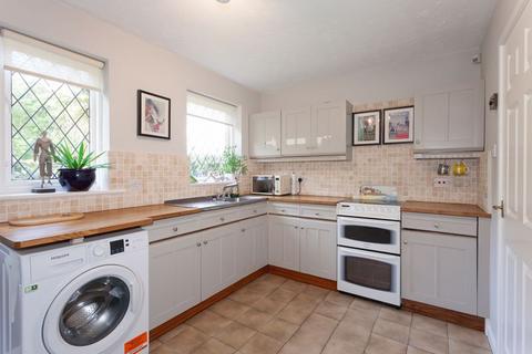 2 bedroom semi-detached house for sale, Severn Close, Congleton