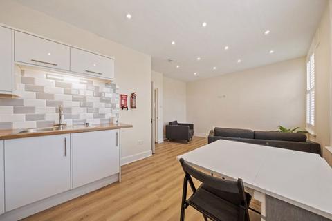 2 bedroom apartment to rent, Harvist Road, Queens Park, London NW6