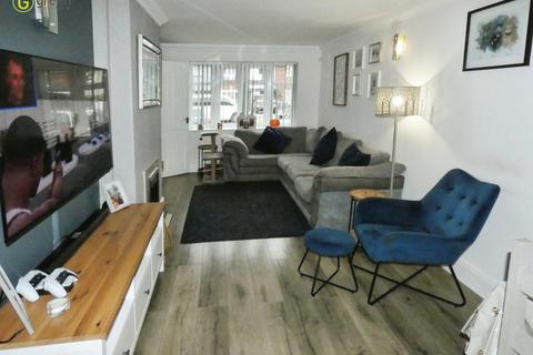 39 Thackeray Drive, Tamworth, B79 8HZ